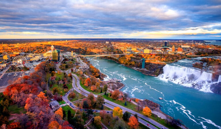 Niagara Parkway: The prettiest Sunday afternoon drive in the world