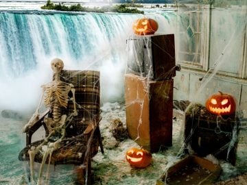 Niagara Falls Halloween