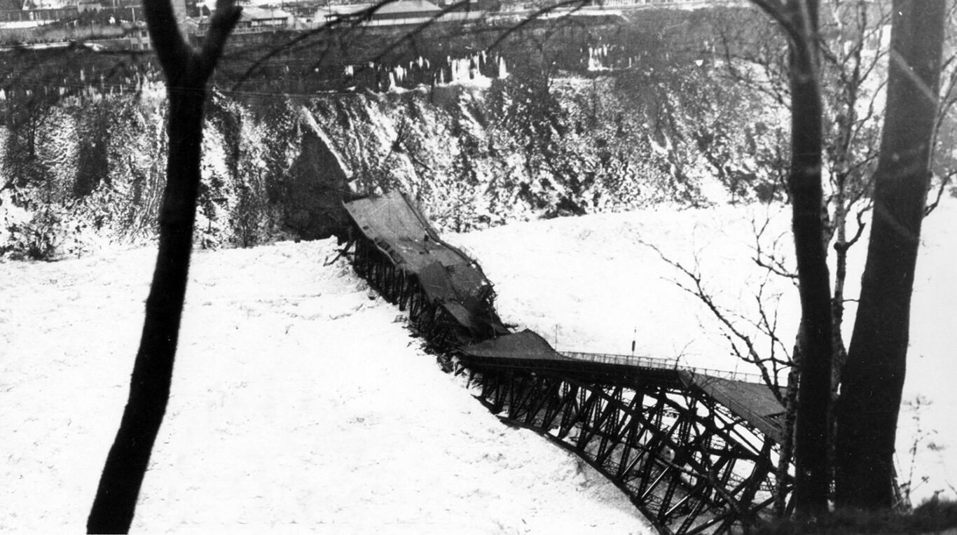 Niagara Falls Bridge Collapse 1938