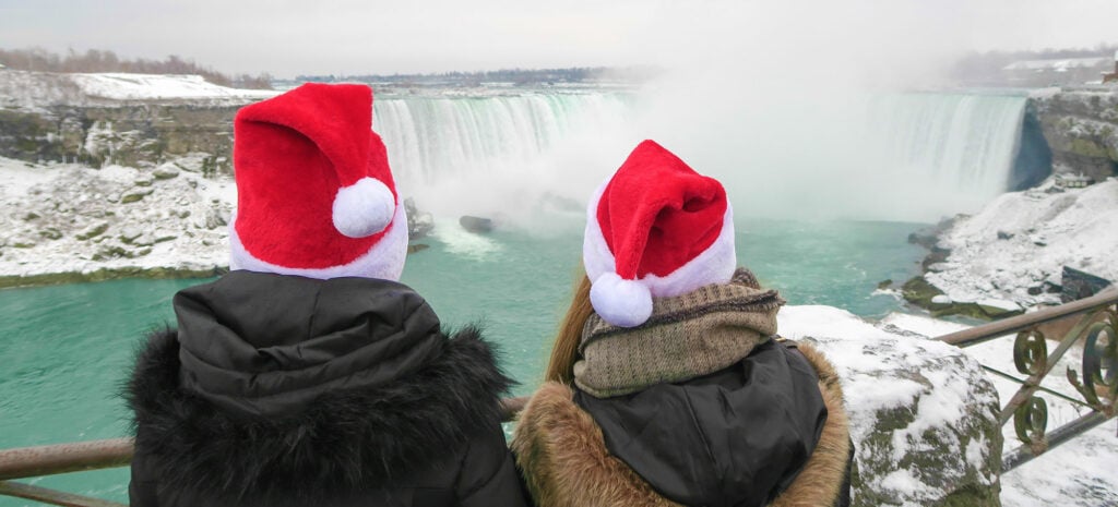 Niagara Falls winter couple