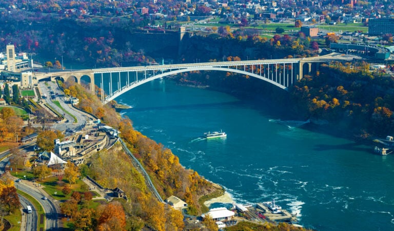 Rainbow Bridge: A Historic Marvel Connecting Nations in Niagara Falls