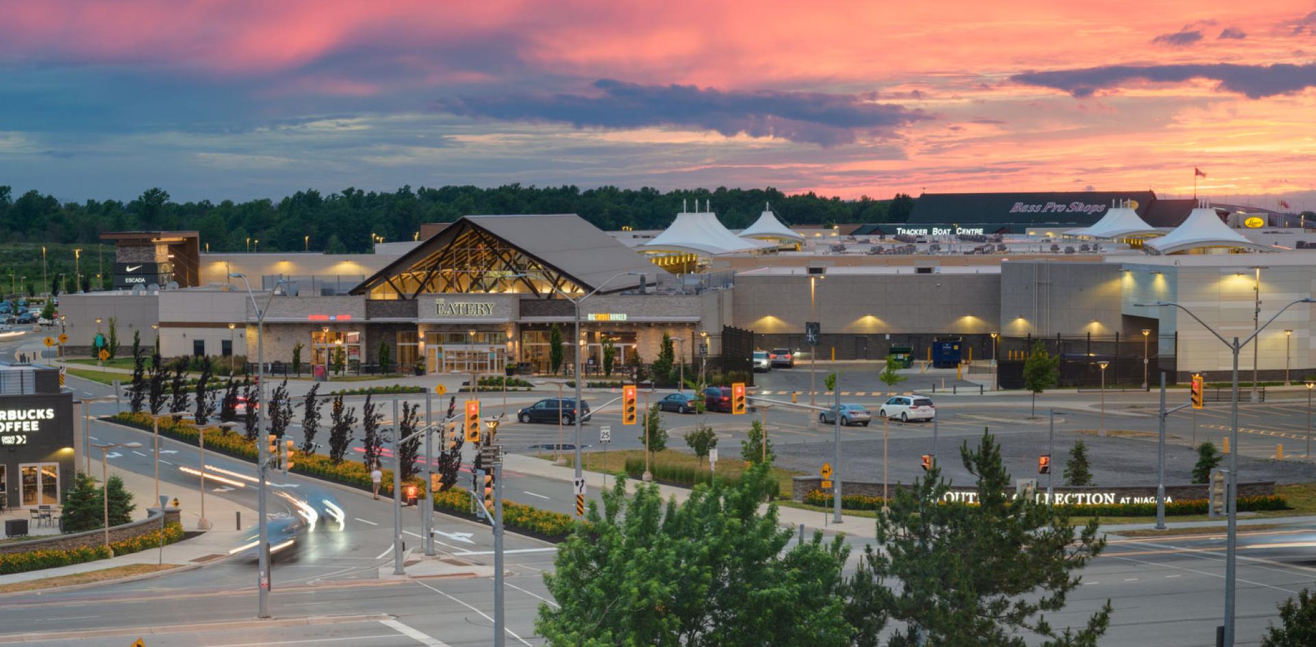 Outlet Collection at Niagara Clifton Hill Niagara Falls